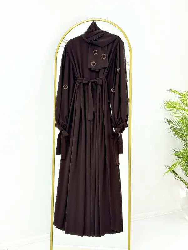 عباية مزهره مع شال G5973
